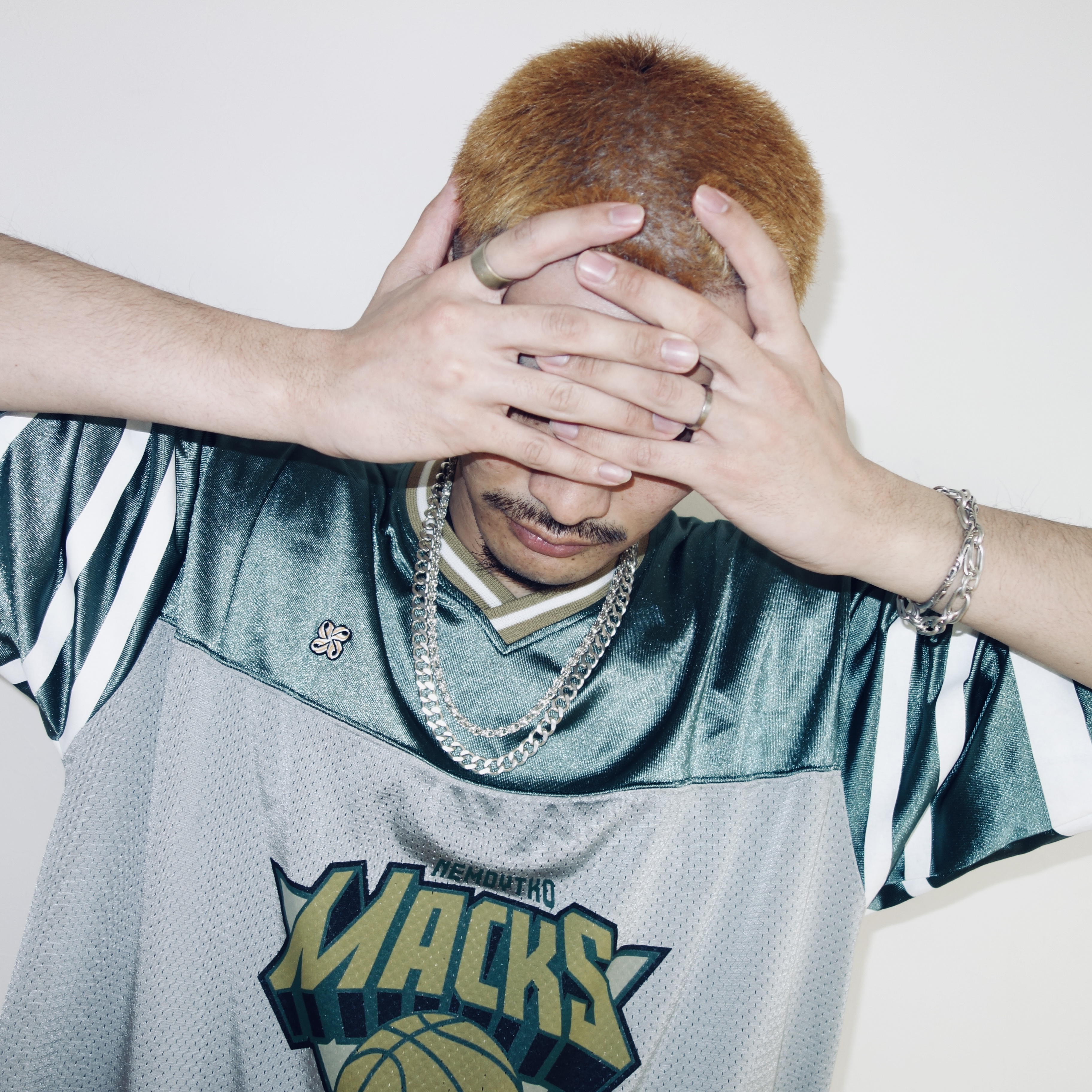 アーティスト写真